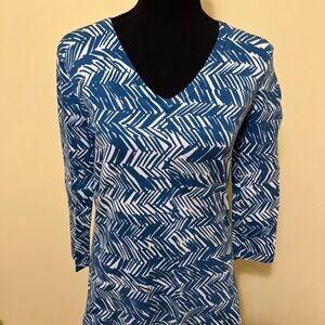 Saks Fifth Avenue Blue and White Geometric Top size M